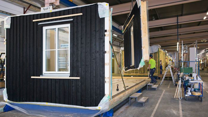 Arkivbild / Lägenhetsproduktion i BoKloks fabrik i Gullringen
