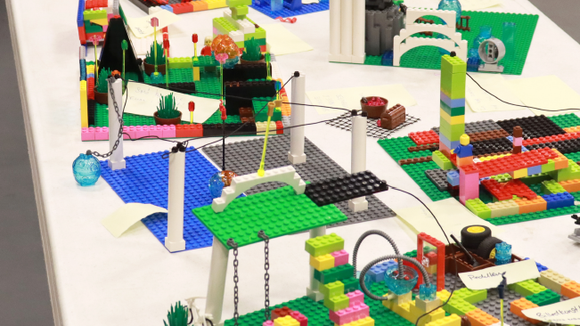 Lokale skoleelever gav input i form af legomiljøer til inspirationsdagen for liv- og læringsmiljøet til åbent hus tilbage i maj i Støvring