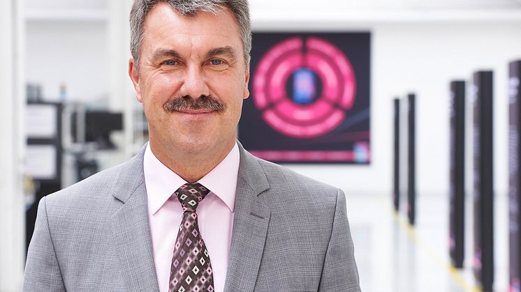 Det gläder mig att många av de förslag som vi tillverkare av apparatskåp har framfört har tagits med i produkten, säger Heinz-Josef Schmitz, chef för produktion av kopplingsutrustning och tekniska tjänster hos Blumenbecker Group.