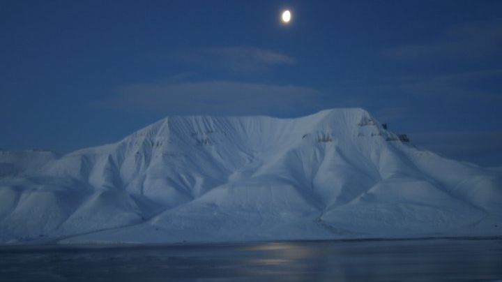 See the world go dark – total solar eclipse on Svalbard 