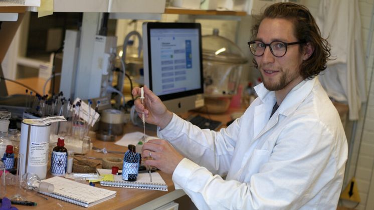 Emil Johansson, doktorand på Kemiska institutionen. Foto: Anna-Lena Lindskog