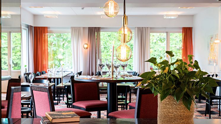 En bild från matsalen på Mjölby Stadshotell
