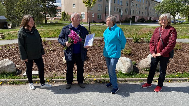 Från vänster: Anna Bengtsson, hållbarhetschef HSB Stockholm, Flavio Semeraro, vice ordförande HSB brf Loke, Ing-Marie Hedlund och Ethel Kvarnmalm, styrelseledamöter HSB brf Loke.