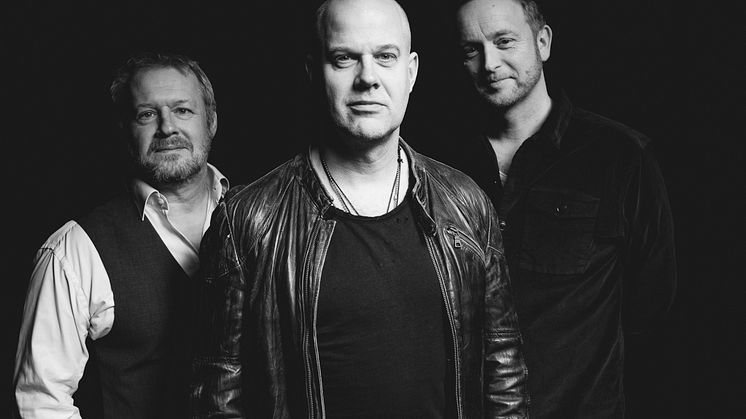 Jacob Karlzon på hemmaplan med Rasmus Kihlberg och Morten Ramsbøl på Palladium 26 november