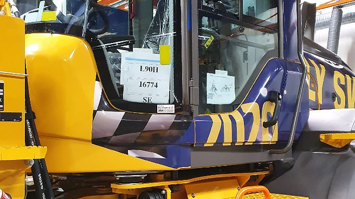 Hjullastarna till årets Rally Sweden har byggts och utrustats i Volvo CE:S produktionsanläggning i Arvika.