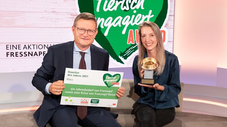 Fressnapf TEA 2021 Haustier des Jahres Barbara Ginther mit Hermann Aigner