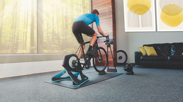Du som cyklar kan nu få en mer realistisk och äkta känsla av utomhuscykling med din Tacx NEO smarta trainer.