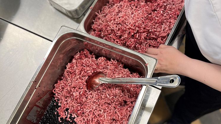 Blodpølseproduksjon 