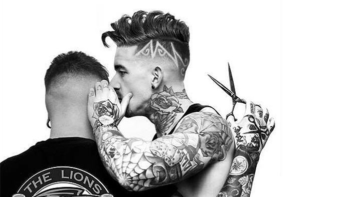Under hashtaggen #barbertalk uppmanas barberare att lyssna på sina kunder för att förebygga självmord. Svenska barberare trimmar skägg för Lions Barber Collective under World Beard Day.