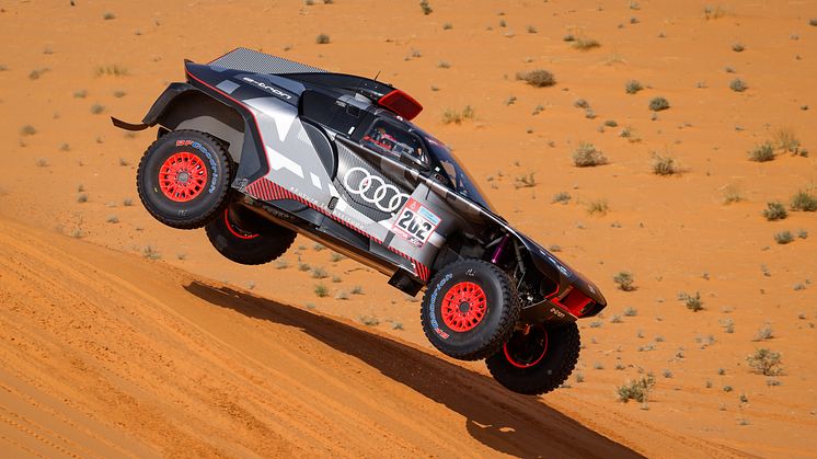 Audi er godt fra start i Dakar Rally debuten