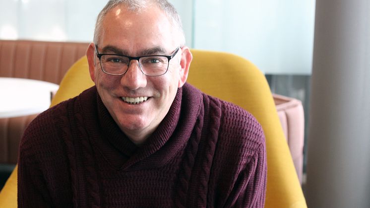 Guy Baeten (liggande)