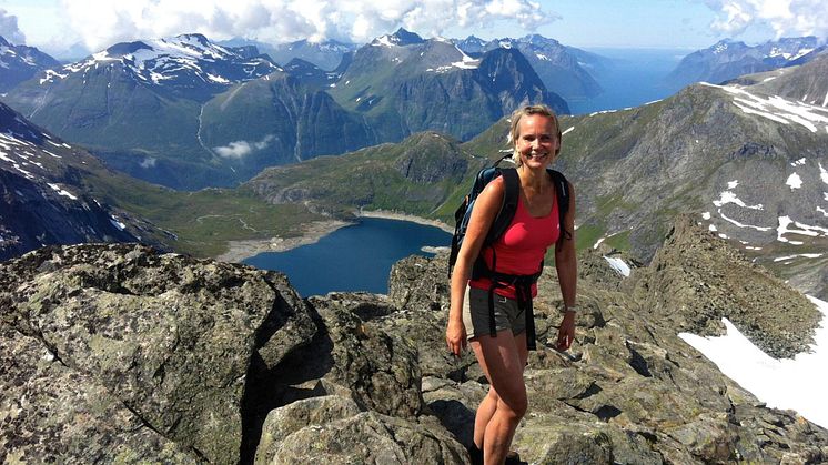 Kari Standal Pavelich debuterer med eigen blogg. 