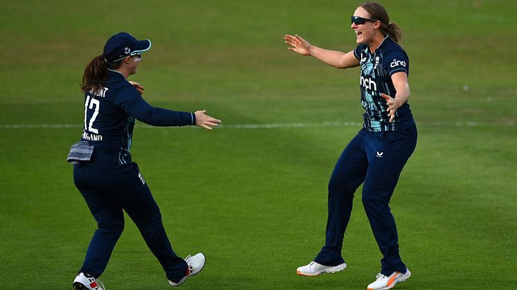 Emma Lamb (right) is one of six players to receive her first England Women Central Contract. Photo: Getty Images
