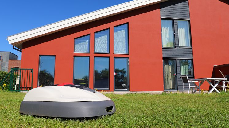 DIY – Mura ett garage till robotgräsklipparen 1