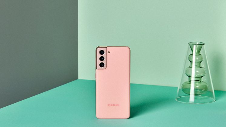 Galaxy S21_lifestyle_pink