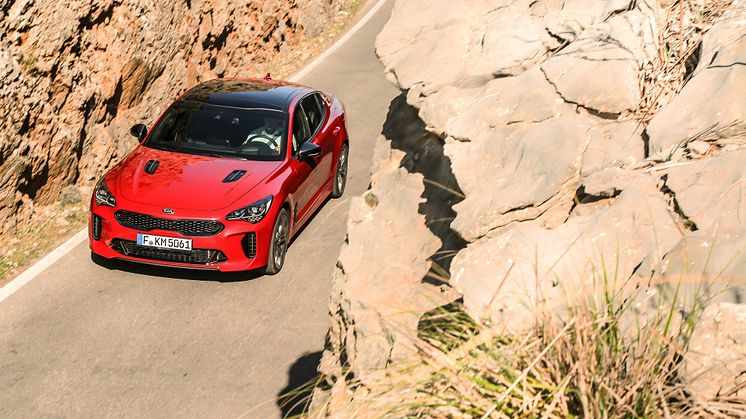 Kia Stinger_114
