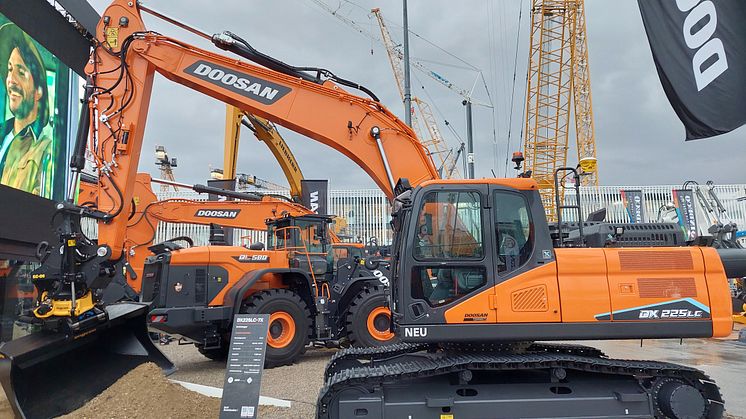 Doosan DX225LC-7X