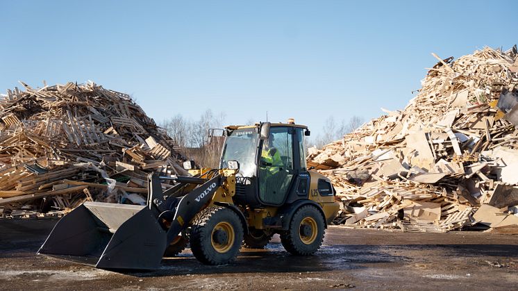 Volvo L25 Electric i arbete hos Stena Recycling