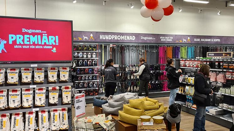Bildtext: Realgymnasiets elever får genom samarbetet praktisk träning i butik