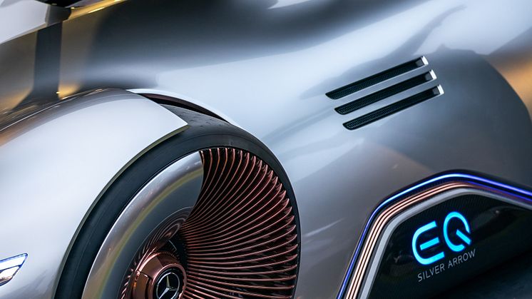 Vision EQ Silver Arrow 