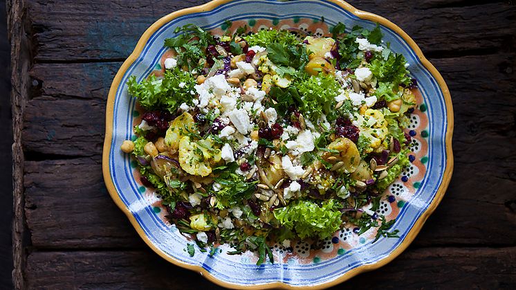 Peruansk solteritosallad med krossad potatis