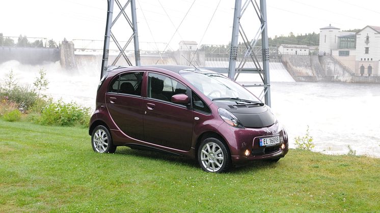 Mitsubishi i-MiEV 2016