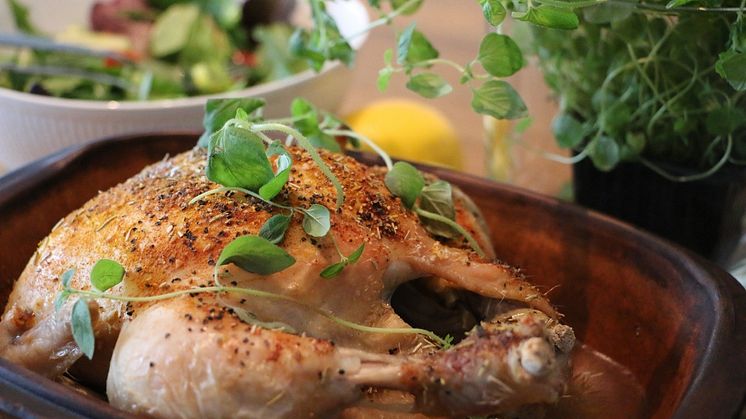 Färre resor och restaurangbesök och fler lagade måltider i hemmet gör att vi äter mer svenskt och mindre importerat kött. Foto: Åsa Lannhard Öberg.