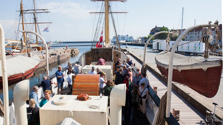Nu kan man komme om bord på et ægte fyrskib – med en mørk historie