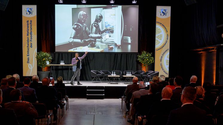 SETKickoff2025-0009.jpg