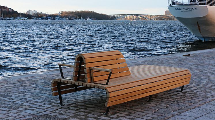 Riddarholmen bänk, design Andersson & Jönsson