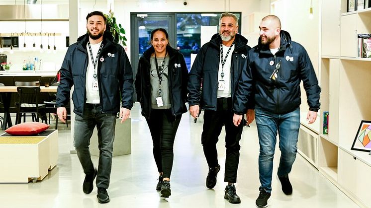 Områdesvärdarna på Helsingborgshem. Från vänster Ahmed, Yohanna, Imad och Bylbyl.