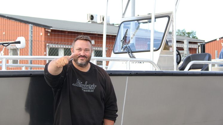 Sportfiskeguiden Johan Broman ser fram mot sjösättning av nya tv-båten