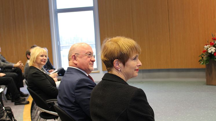 Technische Hochschule Wildau und IHP – Leibniz-Institut für innovative Mikroelektronik Frankfurt (Oder) feiern zehnjährige Kooperation