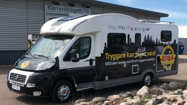 mySafety Försäkringar sponsrar KRIS husbilsturné ”Tryggare kan alla vara”. 