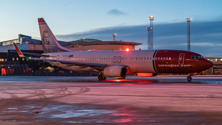 Norwegian 737-800 på Stockholm Arlanda 