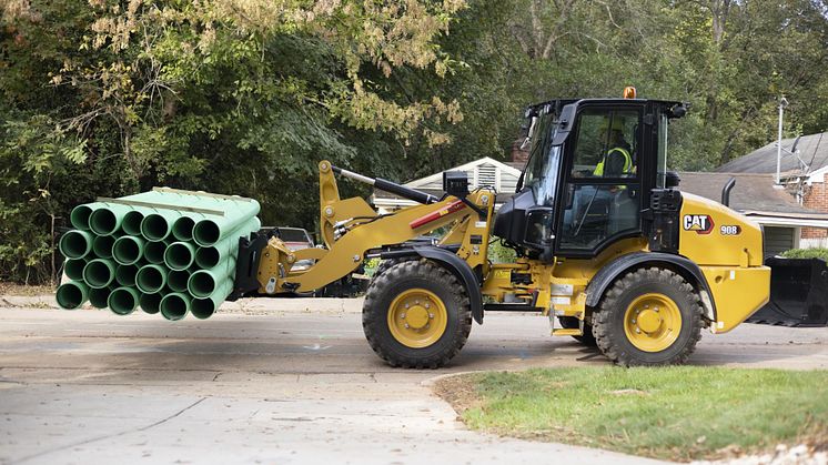 Cat 908 Nextgen gaffelarbete med rör