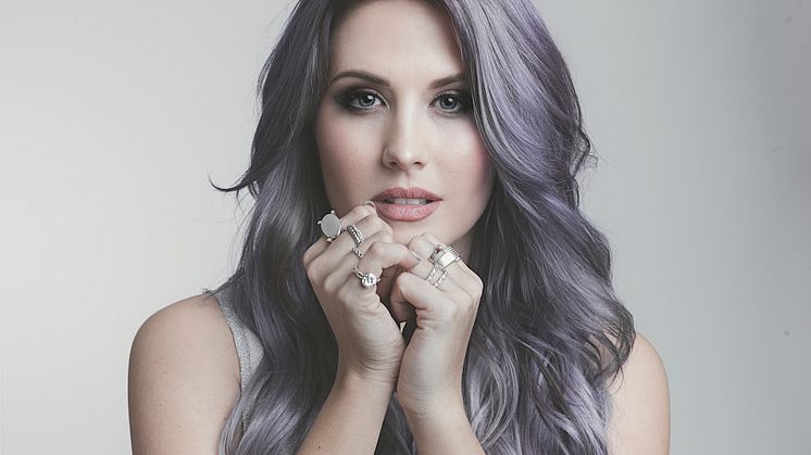 Molly Sandén till Sony Music