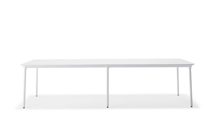 Offecct Phoenix table by Luca Nichetto