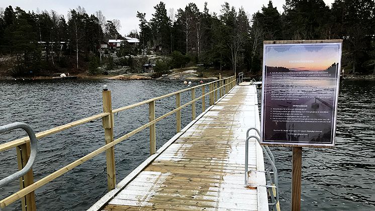 Vinterbron till Löparö är nu på plats. 