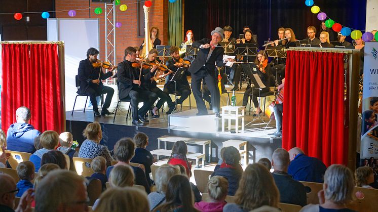 „Jeder Ton ein Fest!“ - Westfalen Weser Energie-Gruppe präsentiert familiäres  Musikerlebnis in der Petri-Kirche Petershagen