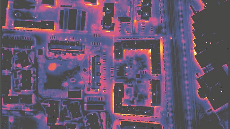 Värmeljus; värmen från en stadsdel fångad med värmekänslig kamera. Foto: Energiföretagen Sverige.