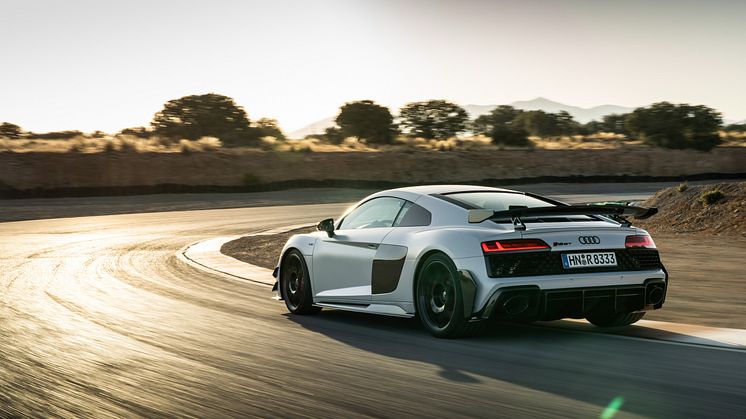 Audi R8 Coupé V10 GT RWD (Suzukagrå)