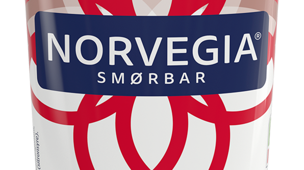 7038010069574-Norvegia_tubeost_Chili_Lett-1C.png