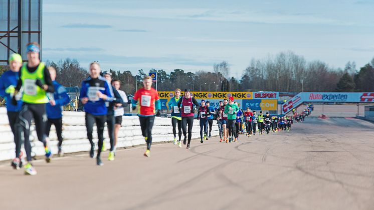 ​Tusentals springer in våren i fri fart!