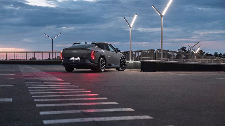 Elbilen Kia EV4 lanseras Sverige 