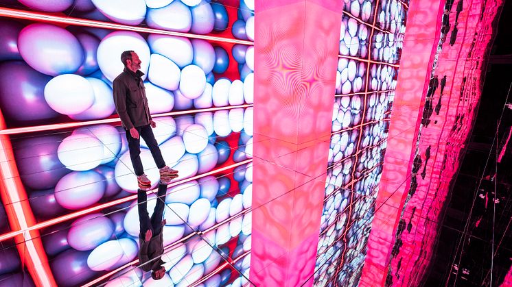 Karim Habib, global designchef, på den innovativa utställningen Kia Artwork Exhibition - Milan Design Week.