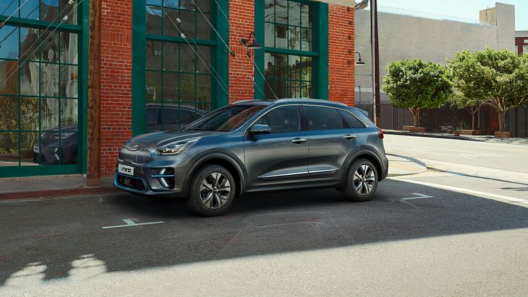 kia_niro_ev_my20_3_4_front_static_16051_94961