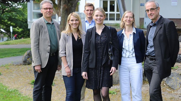 Maik Dietrich-Gibhardt, Wiebke Knell, Dr. Arne Lankenau, Lisa Deißler, Prof. Dr. Susanne Gerner und Prof. Dr. Willehad Lanwer (von links).