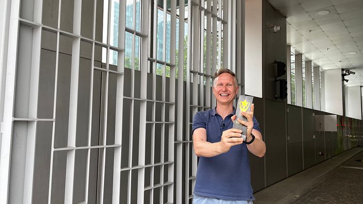 Kategorie Türen, Tore, Zäune:Markus Berdel ist stolz auf das Know-how seines kleinen Teams. Die Leistung wird durch die Auszeichnung mit dem Deutschen Metallbaupreis 2022 gewürdigt.