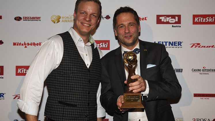 På vegne av SkiStar mottok Helge Bonden (t.h.) prisene for Trysil og Åre, som henholdsvis Norges og Sveriges beste skisted under World Ski Awards.